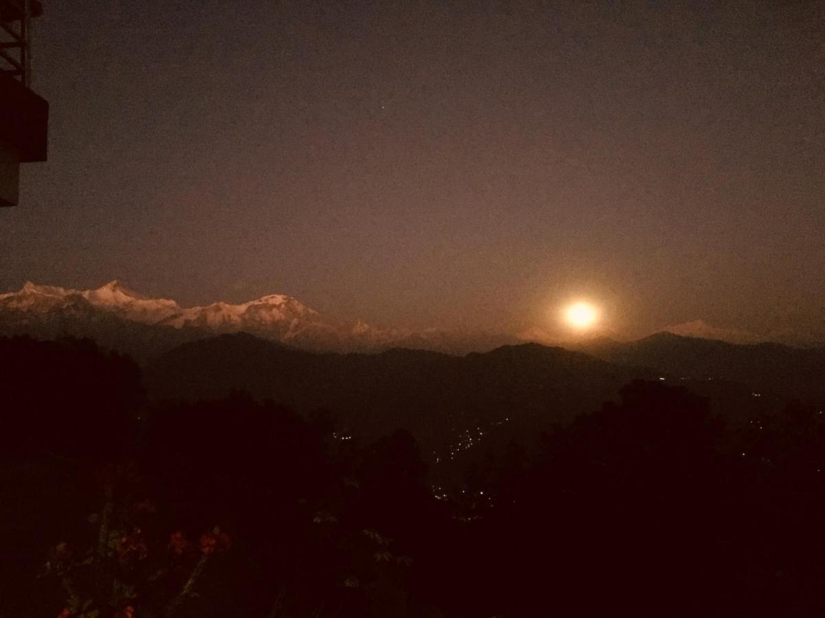Hotel Pristine Himalaya Pokhara Zewnętrze zdjęcie