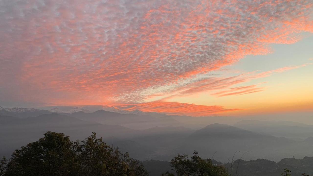 Hotel Pristine Himalaya Pokhara Zewnętrze zdjęcie