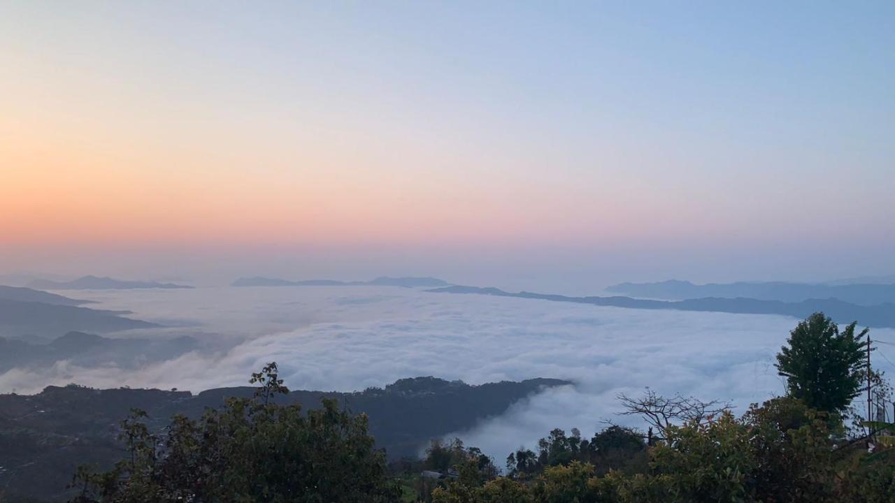 Hotel Pristine Himalaya Pokhara Zewnętrze zdjęcie