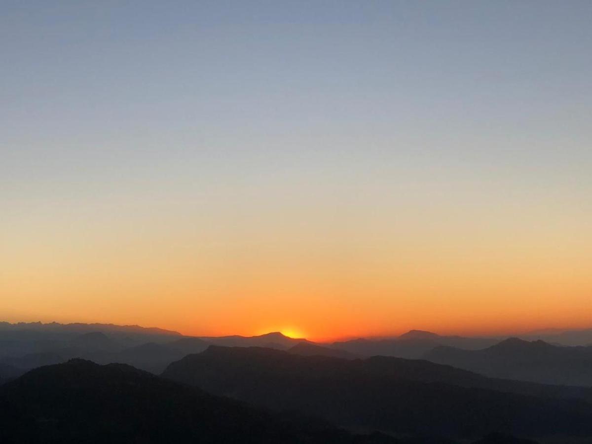 Hotel Pristine Himalaya Pokhara Zewnętrze zdjęcie