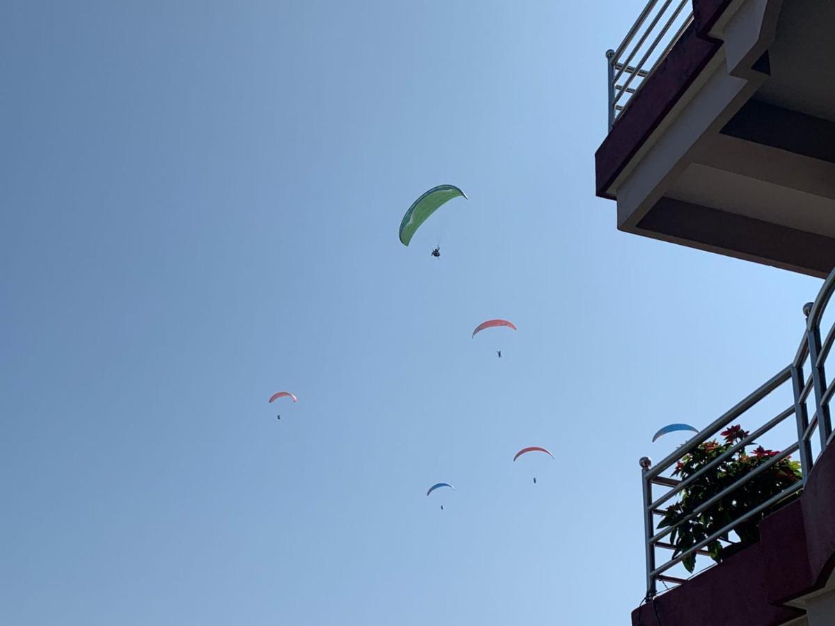 Hotel Pristine Himalaya Pokhara Zewnętrze zdjęcie