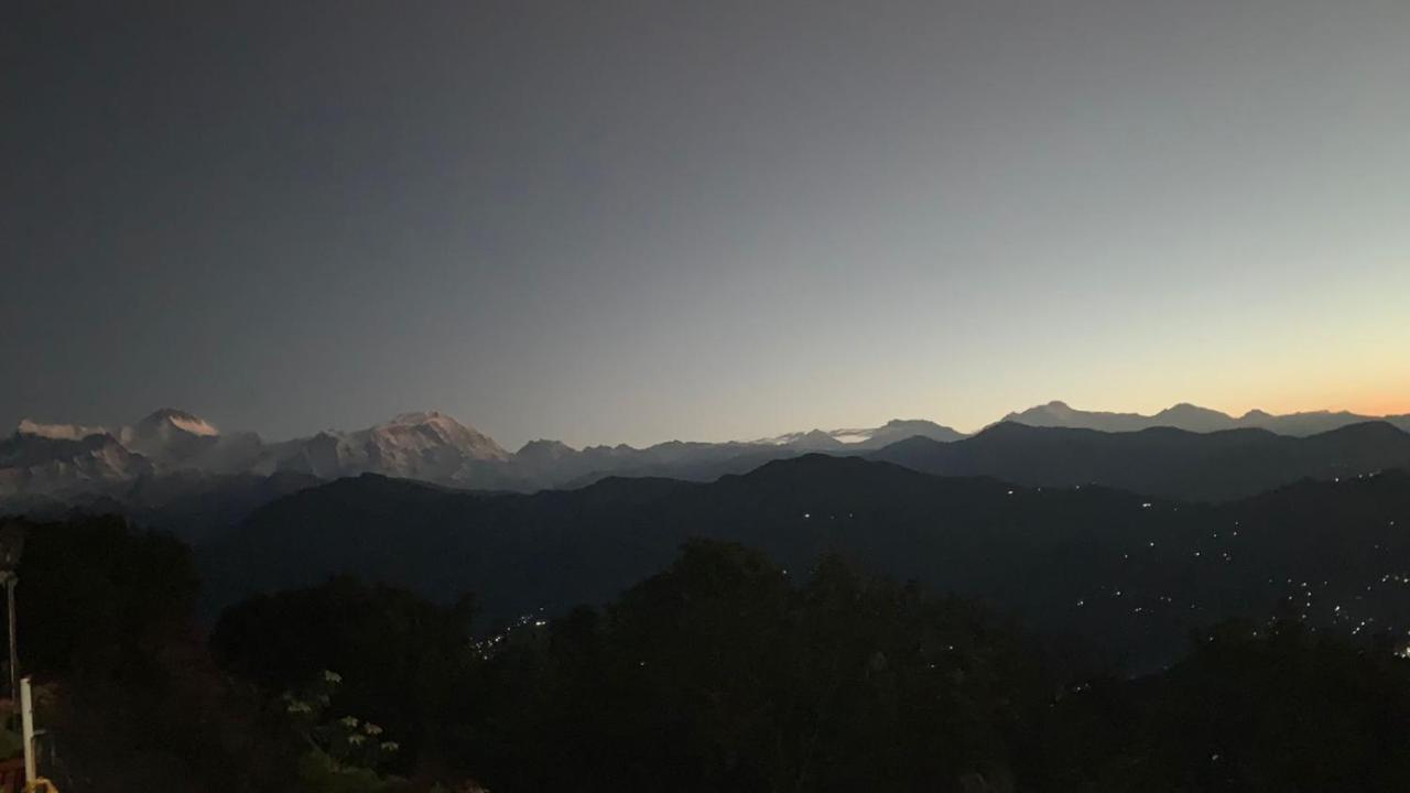 Hotel Pristine Himalaya Pokhara Zewnętrze zdjęcie