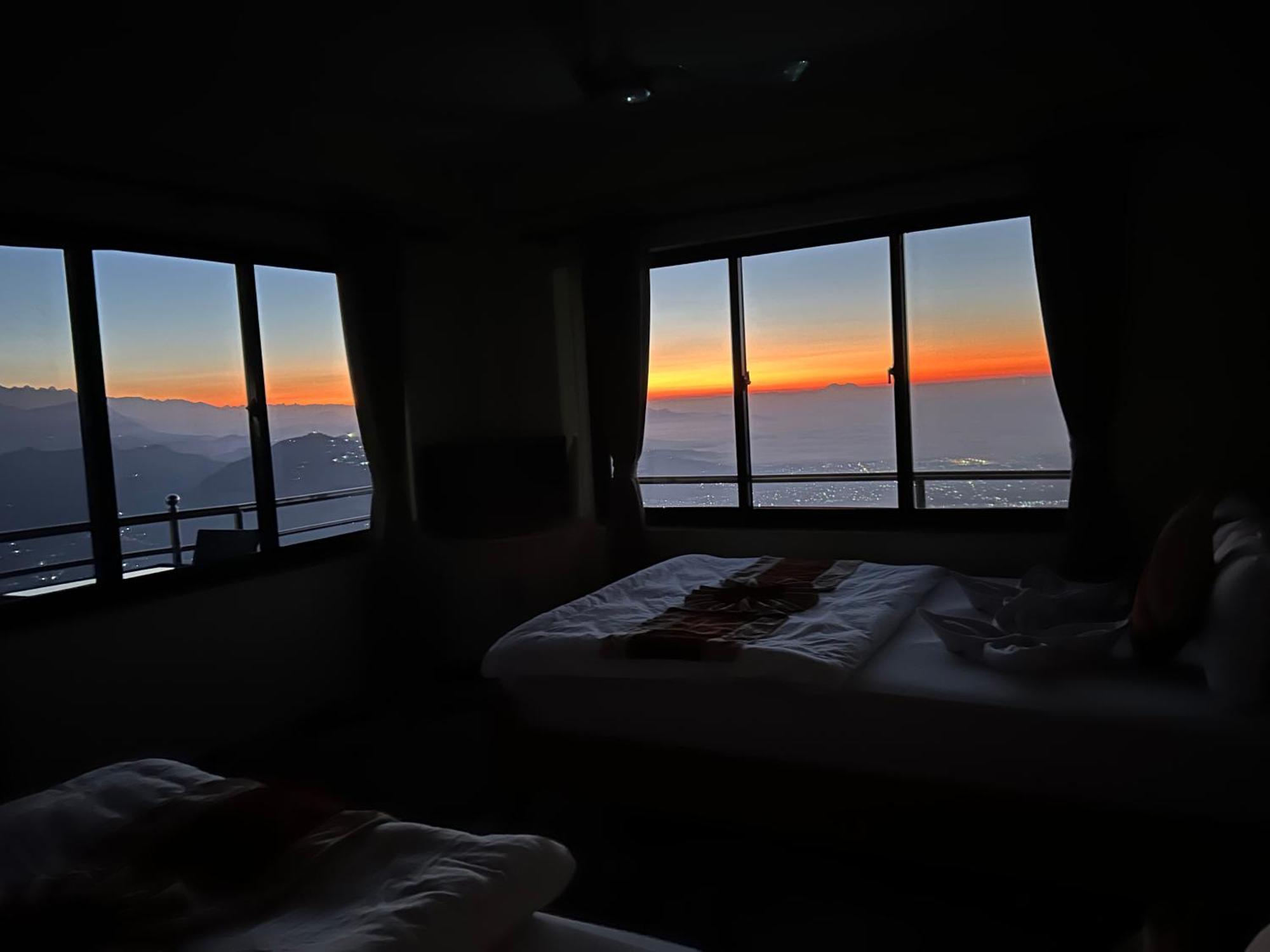 Hotel Pristine Himalaya Pokhara Zewnętrze zdjęcie