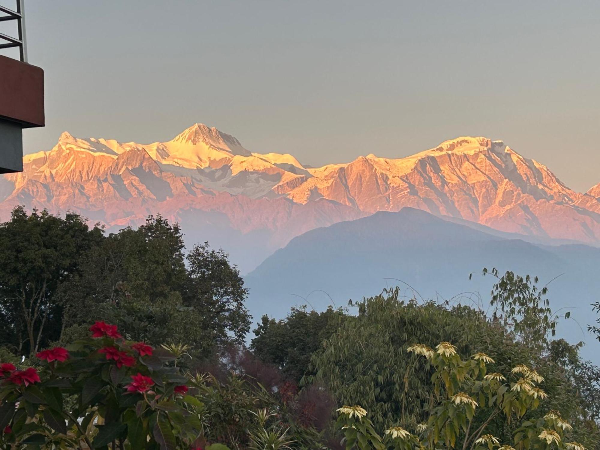 Hotel Pristine Himalaya Pokhara Zewnętrze zdjęcie