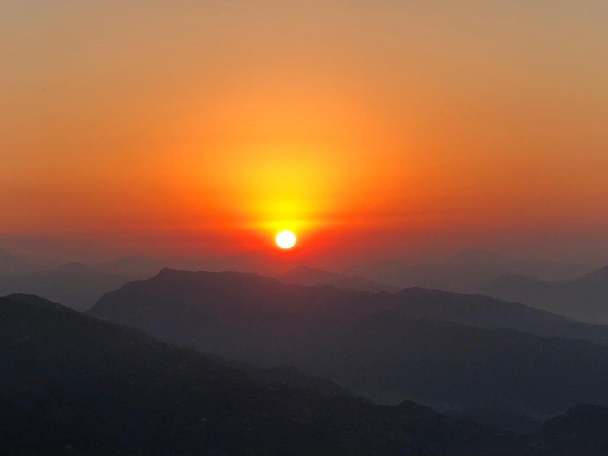 Hotel Pristine Himalaya Pokhara Zewnętrze zdjęcie